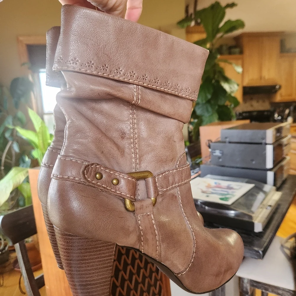 Fossil authentic ankle